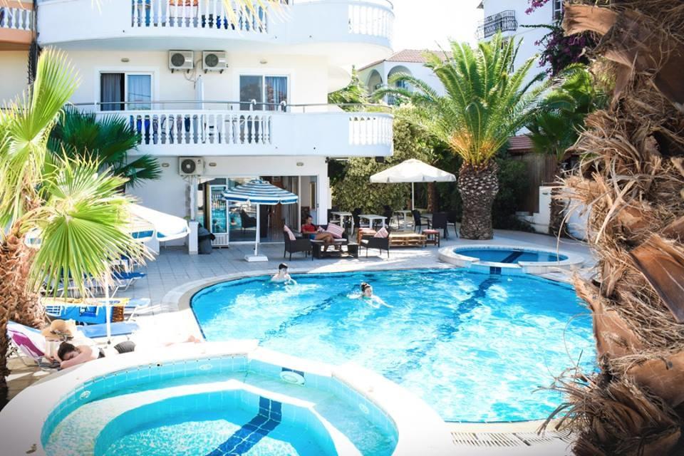 White Palace Studios Faliraki Exterior foto