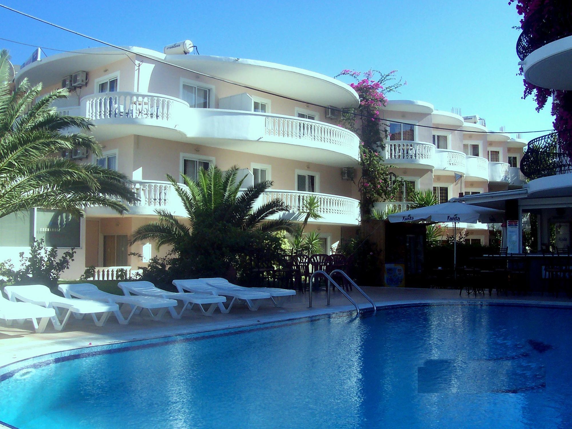 White Palace Studios Faliraki Exterior foto